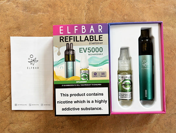 The contents of an Elf Bar EV5000 Refillable Disposable Vape box